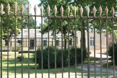 Chateau-La-Ferrade-grilles-anciennes